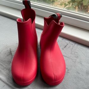 4 for $20 🦋 Totes Chelsea ankle rain boots